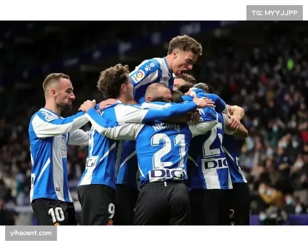 杨内尔埃雷拉传球成功率仅64% 皇家社会中场成防线最弱一环